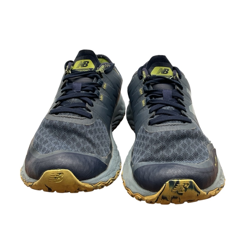 New‎ Balance KAYMIN TRAIL WOMENS Gray and Gold Running Shoes size 7